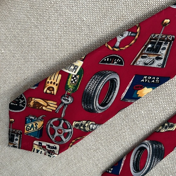Car Parts Neck-tie - Picture 4 of 7